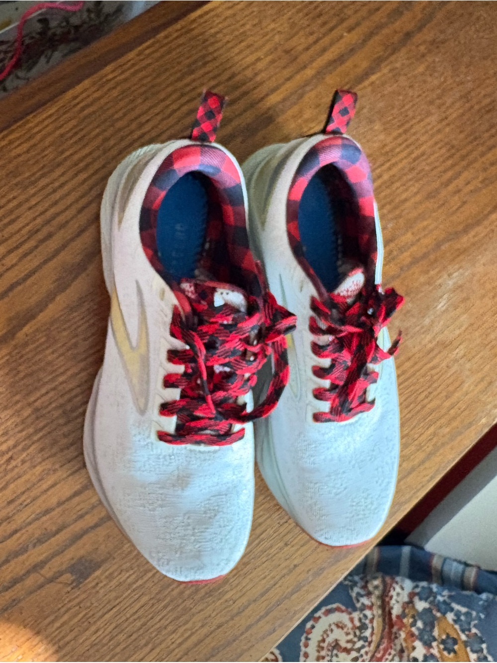 Brooks Levitate Sneakers with snowflakes and red/black plaid—size 8.5 M women’s